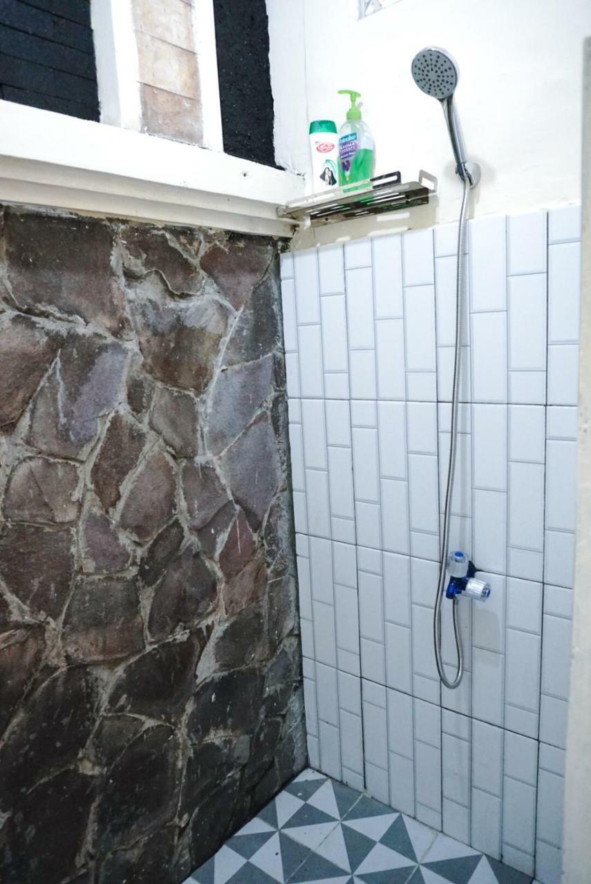 Green Surabaya Homey Экстерьер фото