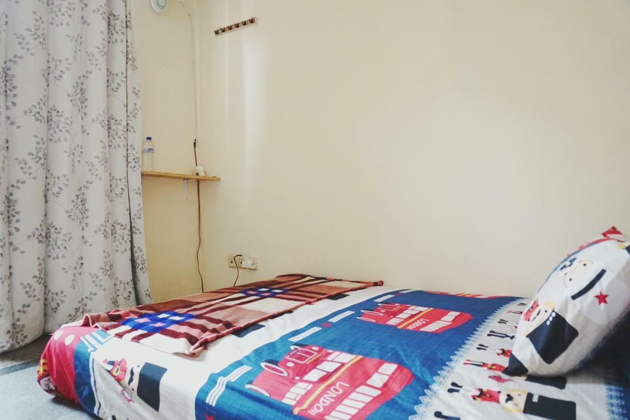 Green Surabaya Homey Экстерьер фото