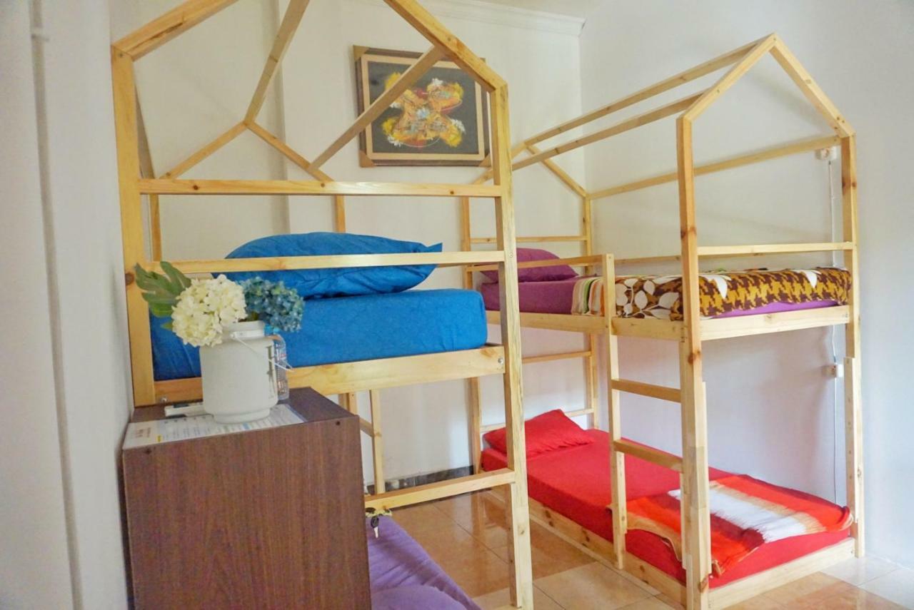 Green Surabaya Homey Экстерьер фото